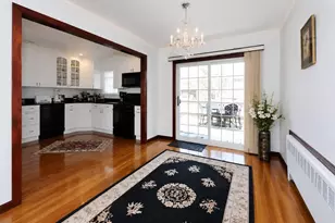 360 Terrace Ave, Garden City, NY 11530 - Photo 3