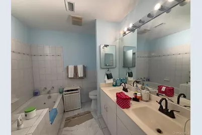843 Spring Lake Drive, Middle Island, NY 11953 - Photo 7