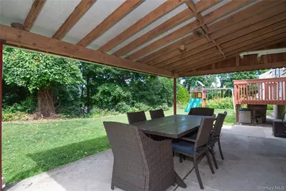 119 Candlewood Drive, Yonkers, NY 10710 - Photo 19