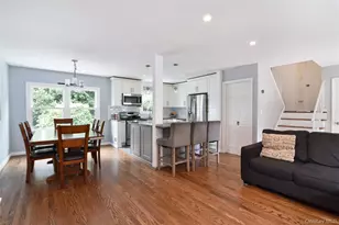 119 Candlewood Dr, Yonkers, NY 10710 - Photo 9