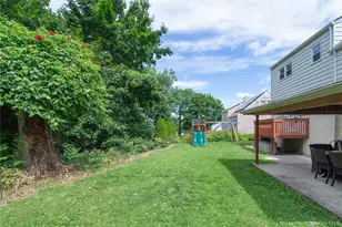 119 Candlewood Dr, Yonkers, NY 10710 - Photo 21