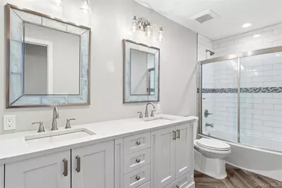 25 Ashley Circle, Manorville, NY 11949 - Photo 11
