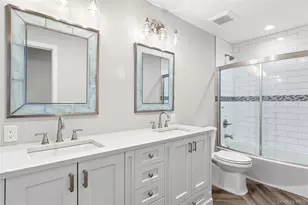 25 Ashley Cir, Manorville, NY 11949 - Photo 11