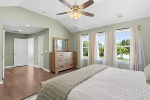 25 Ashley Cir, Manorville, NY 11949 - Photo 9