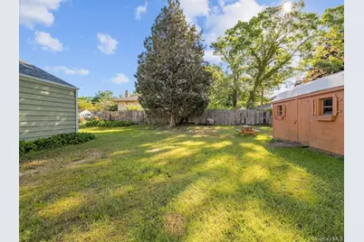 16 Brushwood Drive, Shirley, NY 11967 - Photo 27