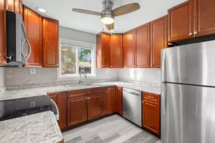 16 Brushwood Dr, Shirley, NY 11967 - Photo 11