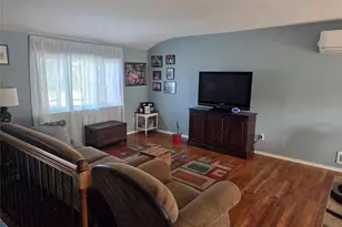 12 Wayside Ln, Smithtown, NY 11787 - Photo 5
