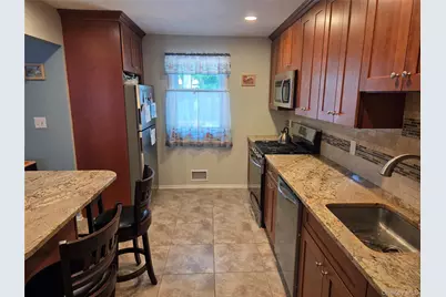 12 Wayside Lane, Smithtown, NY 11787 - Photo 3
