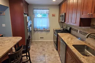 12 Wayside Ln, Smithtown, NY 11787 - Photo 3