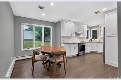 40 Pittoni Drive, Commack, NY 11725 - Photo 7
