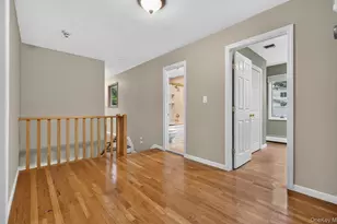 40 Pittoni Dr, Commack, NY 11725 - Photo 13