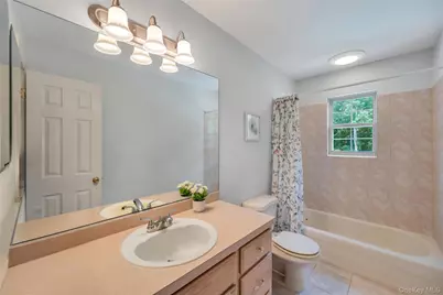 75 Apple Lane, Medford, NY 11763 - Photo 33