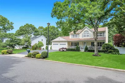 75 Apple Lane, Medford, NY 11763 - Photo 3