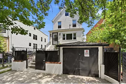 4000 Pratt Avenue, Bronx, NY 10466 - Photo 1
