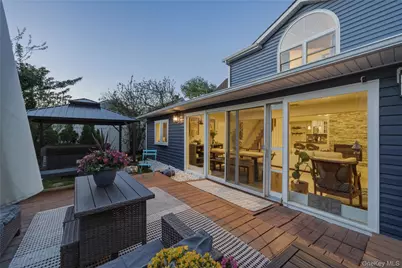10 Wildflower Lane, Wantagh, NY 11793 - Photo 41