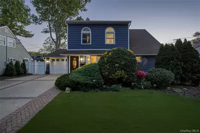 10 Wildflower Lane, Wantagh, NY 11793 - Photo 3