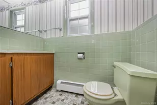 59 Vernon Ave, Rockville Centre, NY 11570 - Photo 19