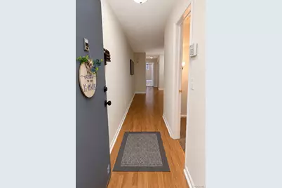 2423 Union Boulevard #8B, Islip, NY 11751 - Photo 1