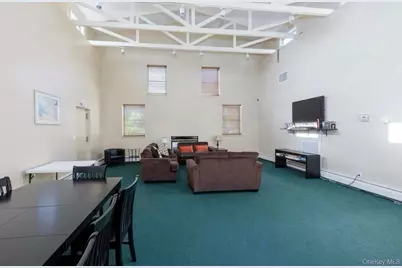 2423 Union Boulevard #8B, Islip, NY 11751 - Photo 13