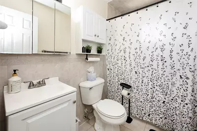 2423 Union Boulevard #8B, Islip, NY 11751 - Photo 9