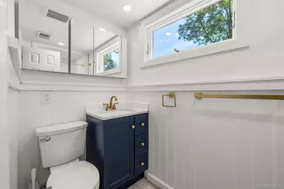 4 Bunny Lane, East Setauket, NY 11733 - Photo 11