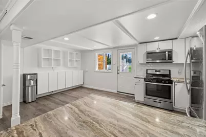 4 Bunny Lane, East Setauket, NY 11733 - Photo 7