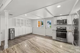 4 Bunny Ln, East Setauket, NY 11733 - Photo 7