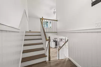 4 Bunny Lane, East Setauket, NY 11733 - Photo 3