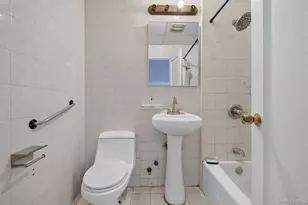103-45 118th St, Richmond Hill, NY 11419 - Photo 11