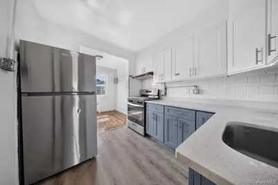 10345 118th Street, Richmond Hill, NY 11419 - Photo 17