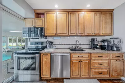 67 Douglas Drive, East Meadow, NY 11554 - Photo 13