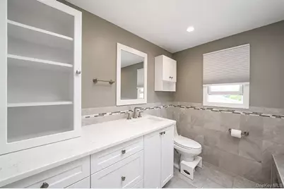 67 Douglas Drive, East Meadow, NY 11554 - Photo 29