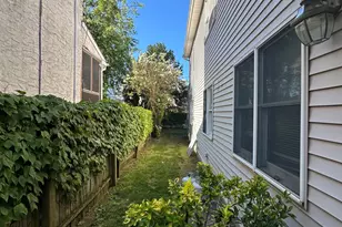 646 E Beech St, Long Beach, NY 11561 - Photo 3
