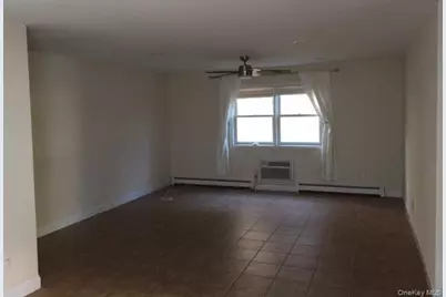 646 E Beech Street #MAIN, Long Beach, NY 11561 - Photo 5