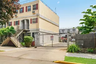 820 Leland Ave, Bronx, NY 10473 - Photo 3
