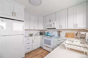 58 Gale Ave, Seaview, NY 11770 - Photo 29
