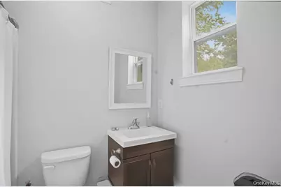 201 Kingsview Highway, Wallkill, NY 12589 - Photo 23