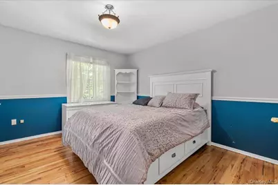 100 Cabot Road, Massapequa, NY 11758 - Photo 25