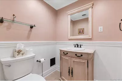 100 Cabot Road, Massapequa, NY 11758 - Photo 21