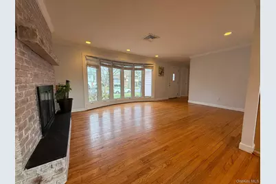 4 Edna Drive, Syosset, NY 11791 - Photo 3