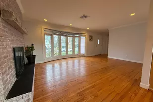 4 Edna Dr, Syosset, NY 11791 - Photo 3
