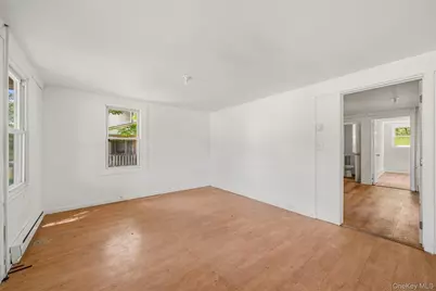 458 State Route 52, Woodbourne, NY 12788 - Photo 5