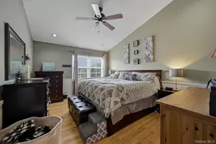 94 Broadlawn Dr, Central Islip, NY 11722 - Photo 21