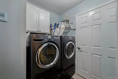 94 Broadlawn Drive, Central Islip, NY 11722 - Photo 27