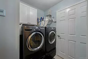 94 Broadlawn Dr, Central Islip, NY 11722 - Photo 27