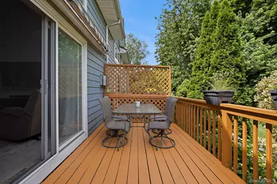 94 Broadlawn Drive, Central Islip, NY 11722 - Photo 33