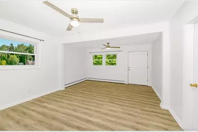 7 Laurelton Avenue, Selden, NY 11784 - Photo 15