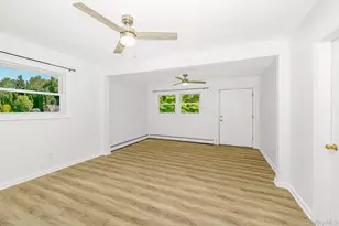 7 Laurelton Ave, Selden, NY 11784 - Photo 15