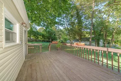 7 Laurelton Avenue, Selden, NY 11784 - Photo 21