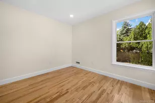 31 Foxwood Dr E, Huntington Station, NY 11746 - Photo 37